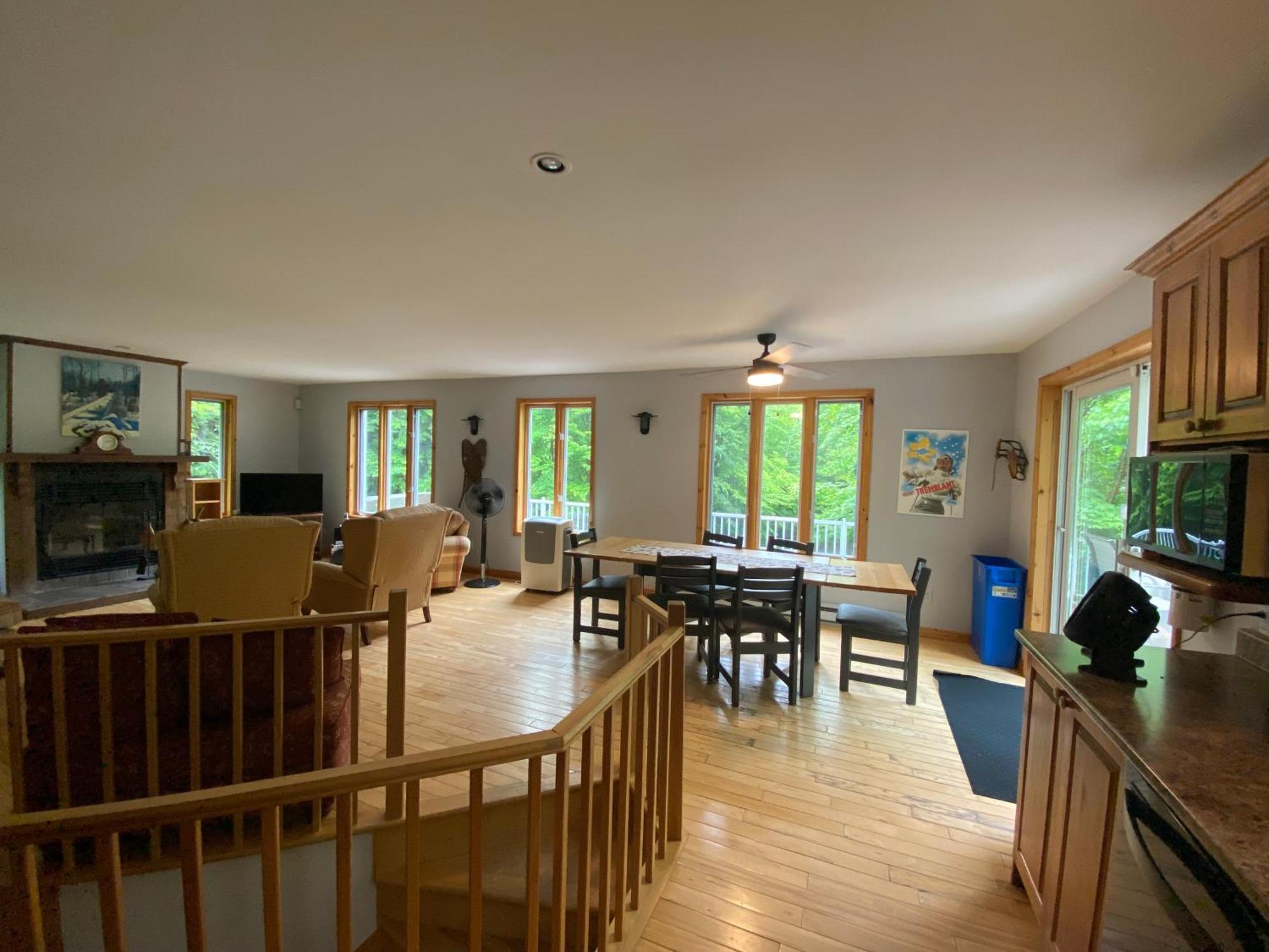 Chalets Et Studios Le Vent Du Nord Lac-Superieur Стая снимка