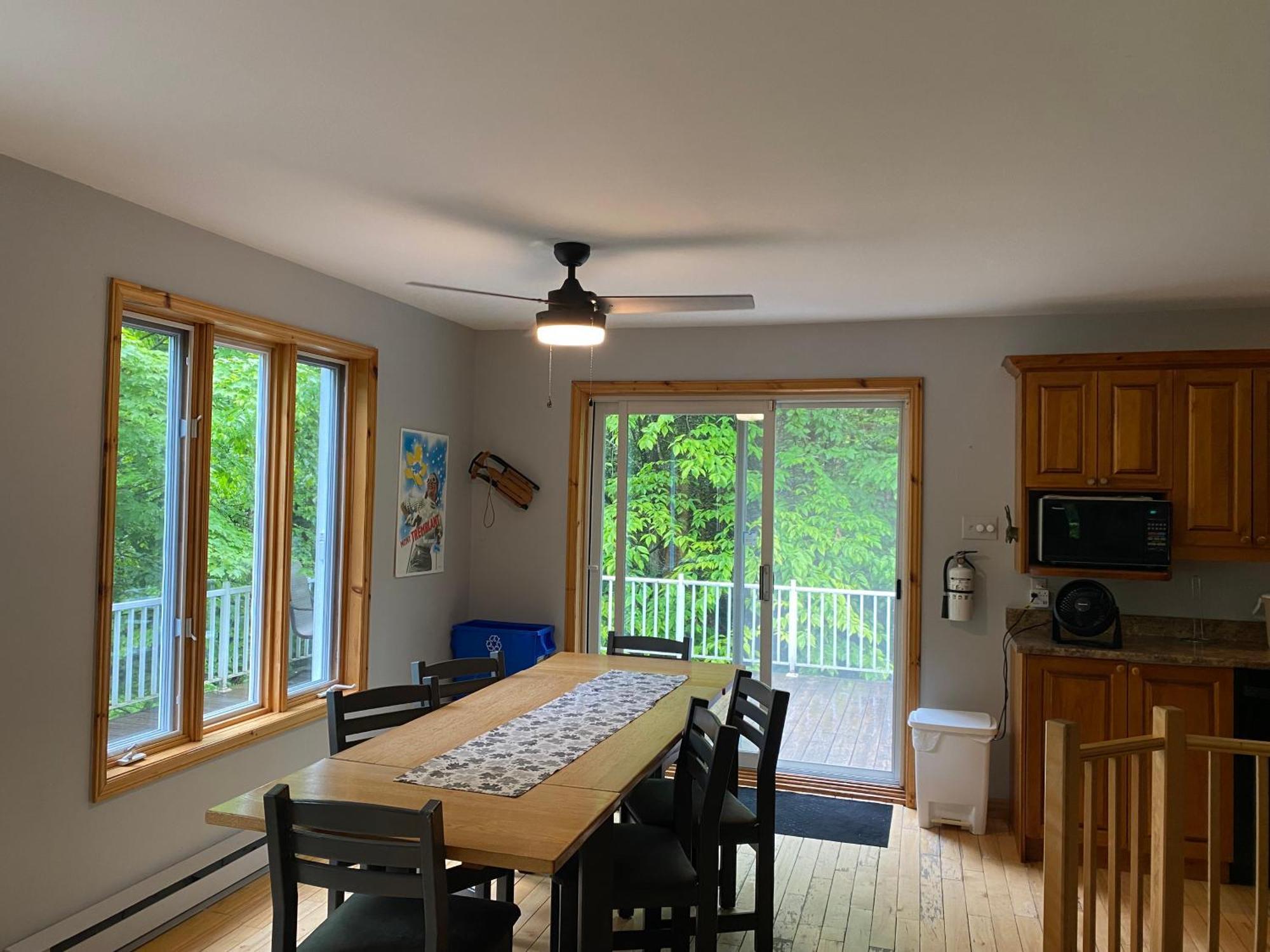 Chalets Et Studios Le Vent Du Nord Lac-Superieur Стая снимка
