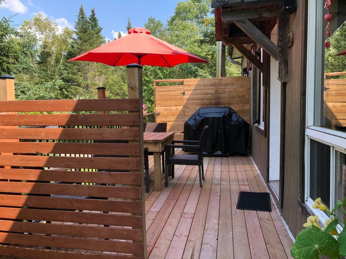 Chalets Et Studios Le Vent Du Nord Lac-Superieur Екстериор снимка